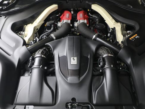 Certified 2023 Ferrari Portofino M image 35