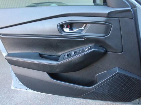 Used 2023 Honda Accord Sport image 13