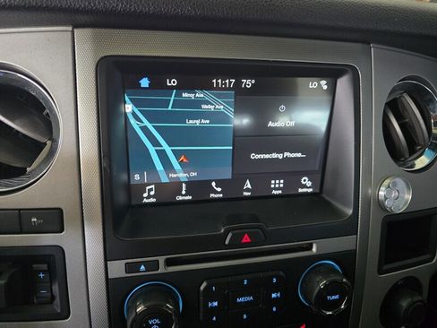 Used 2017 Ford Expedition XLT w/ Equipment Group 202A RWD image 29