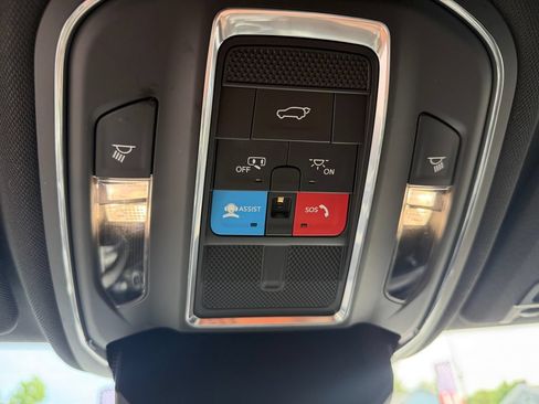 Used 2023 Jeep Grand Cherokee L Laredo AWD/4WD image 39