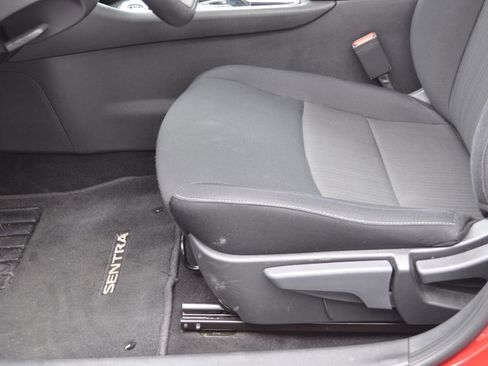 Used 2024 Nissan Sentra SV image 8