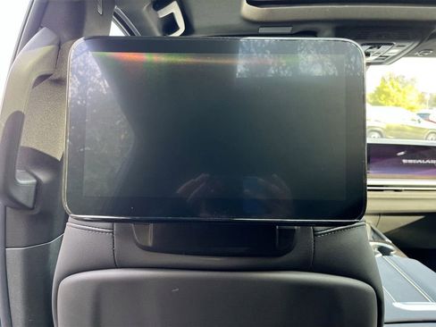 New 2026 Cadillac Escalade ESV Luxury w/ LPO, Radiant Package image 26