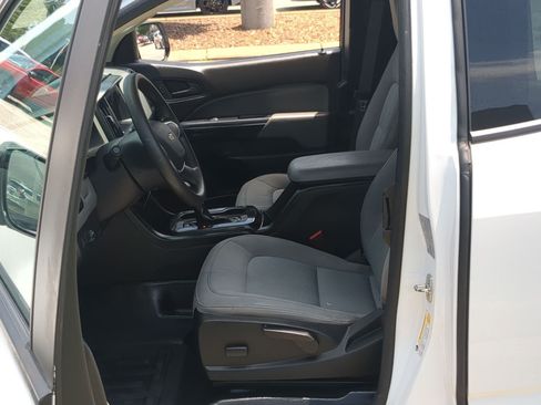 Used 2021 Chevrolet Colorado W/T w/ WT Convenience Package RWD image 11