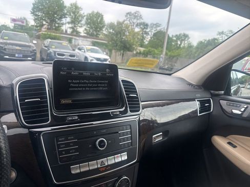 Used 2019 Mercedes-Benz GLS 450 4MATIC image 8