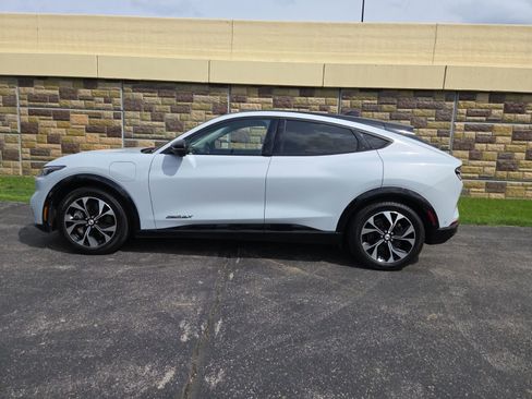 Used 2023 Ford Mustang Mach-E Premium image 12