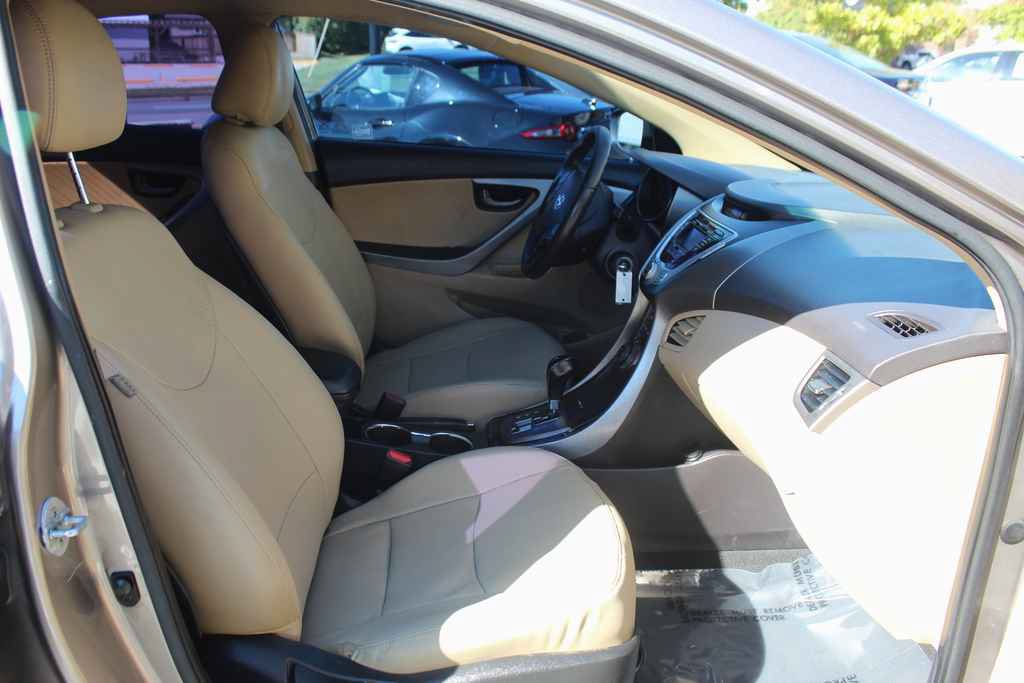 Used 2013 Hyundai Elantra Limited FWD image 26