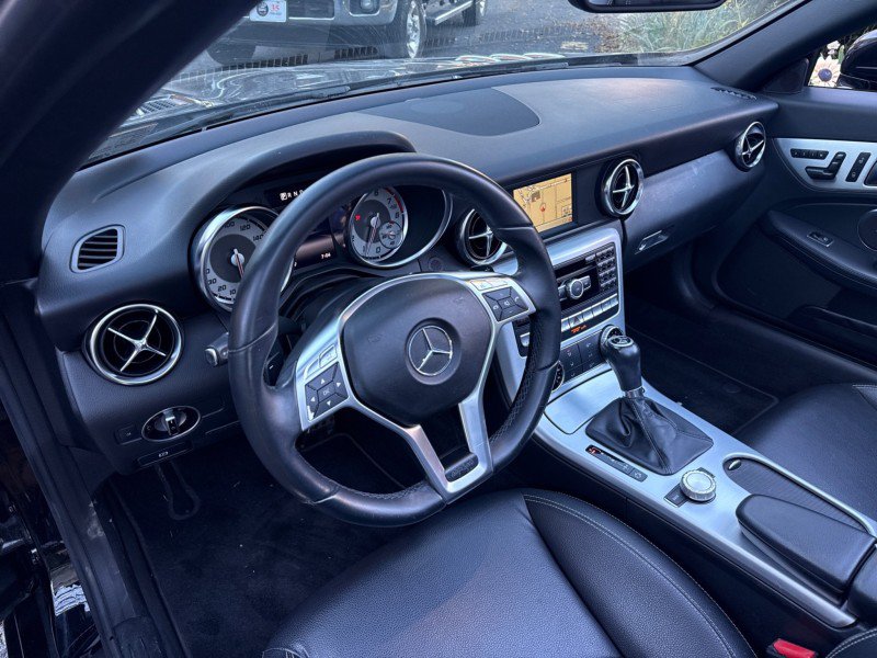 Used 2014 Mercedes-Benz SLK 250 image 16