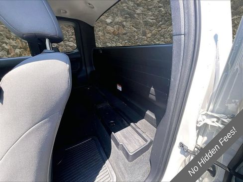 Used 2019 Toyota Tacoma SR RWD image 21