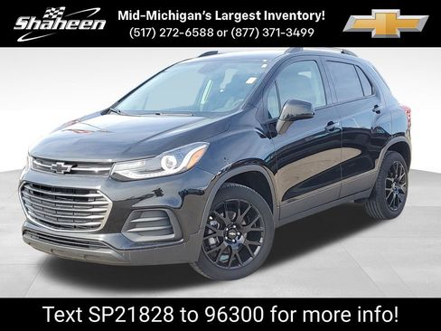 Certified 2022 Chevrolet Trax LT w/ Driver Confidence Package image 1