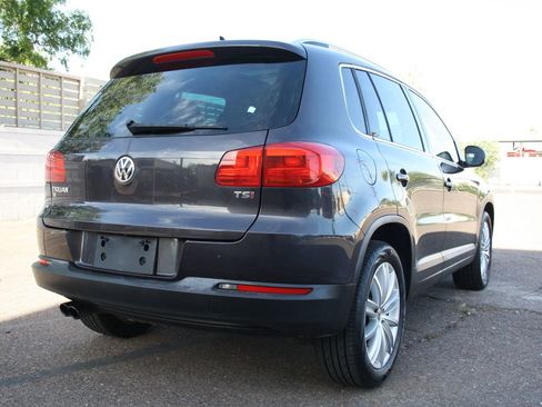 Used 2016 Volkswagen Tiguan SE FWD image 4