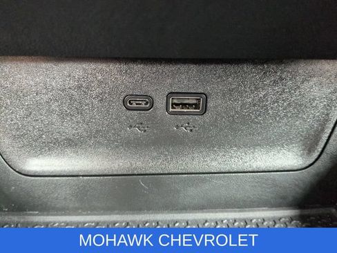 Certified 2025 Chevrolet Equinox LT w/ Safety and Technology Package AWD/4WD image 35
