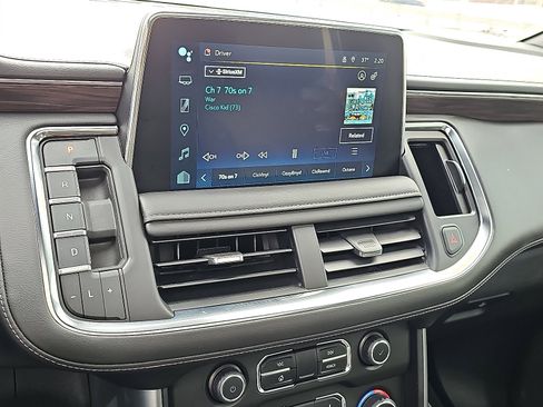 Used 2023 Chevrolet Tahoe Z71 w/ Luxury Package image 21