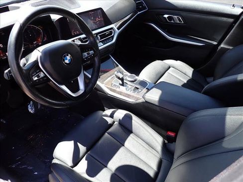 Used 2019 BMW 330i xDrive Sedan w/ Premium Package AWD/4WD image 10