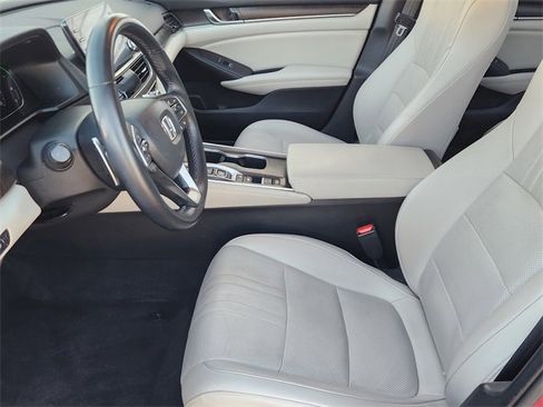 Certified 2019 Honda Accord Touring image 11