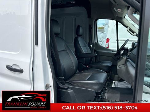 Used 2022 Ford Transit 250 Medium Roof image 27