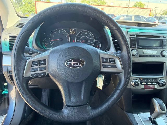 Used 2013 Subaru Outback 2.5i AWD/4WD image 10