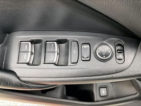 Used 2018 Honda Accord Sport image 30