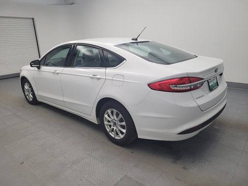 Used 2017 Ford Fusion S image 3