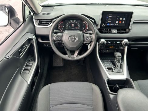 Used 2025 Toyota RAV4 LE image 27