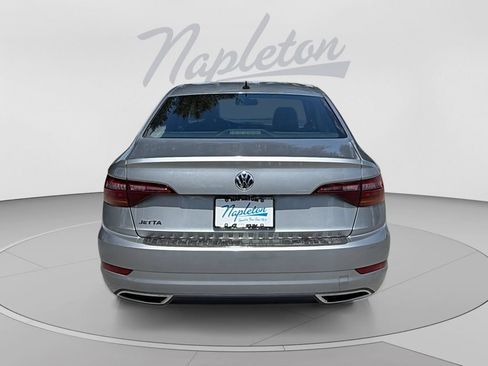 Used 2019 Volkswagen Jetta FWD image 4