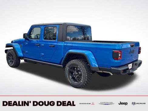 New 2026 Jeep Gladiator Sport AWD/4WD image 3