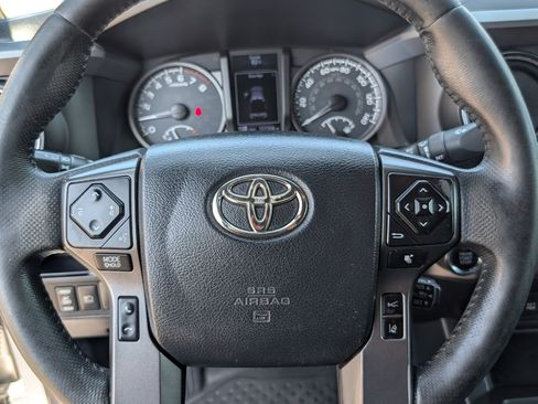 Used 2019 Toyota Tacoma TRD Sport w/ Technology Package RWD image 18
