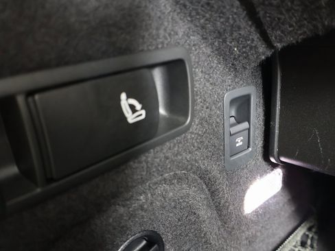 Used 2020 Audi A5 2.0T Premium Plus w/ Premium Plus image 17