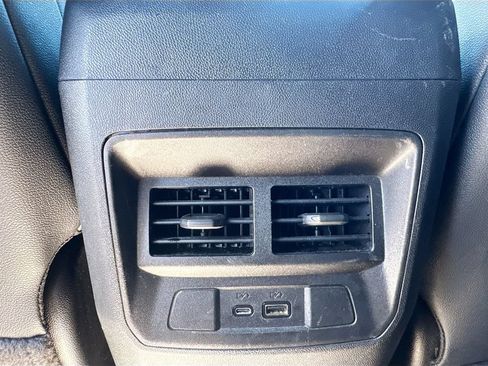 Used 2024 GMC Canyon AT4 w/ Technology Package AWD/4WD image 21