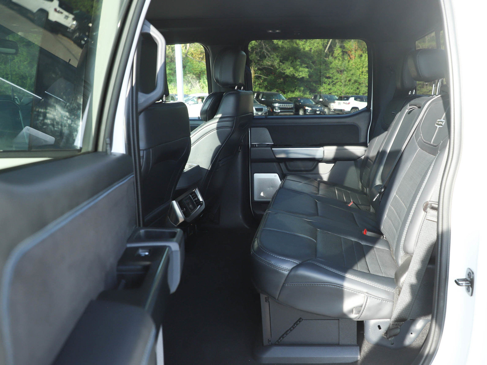 Used 2025 Ford F350 Platinum AWD/4WD image 15