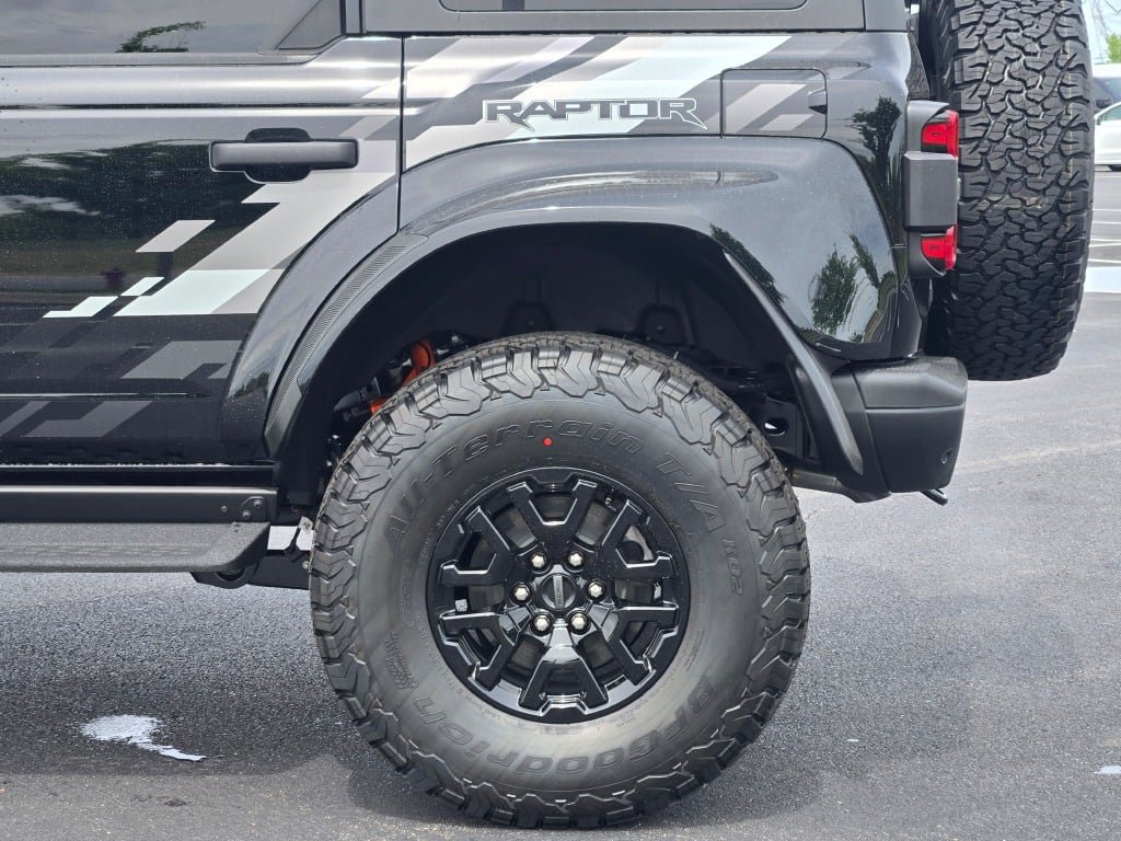 New 2026 Ford Bronco Raptor AWD/4WD image 16