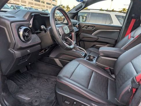 Used 2023 Chevrolet Colorado Z71 w/ Z71 Convenience Package 2 AWD/4WD image 7