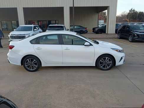 Used 2024 Kia Forte LXS image 5