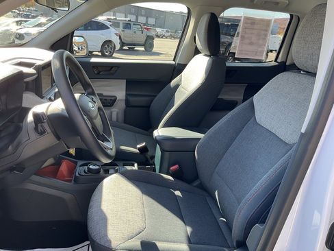 Used 2024 Ford Maverick XLT image 18