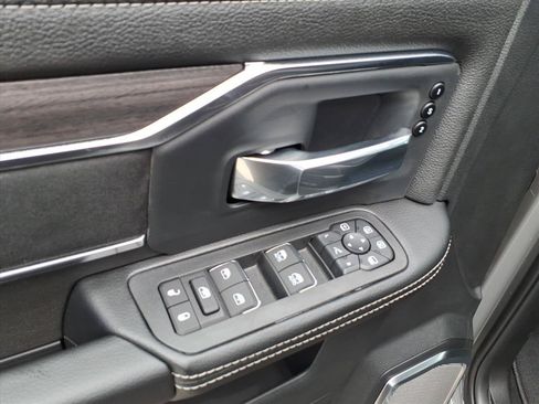 New 2026 RAM 3500 Laramie AWD/4WD image 21