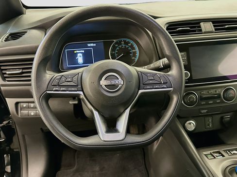 Used 2023 Nissan Leaf S FWD image 18