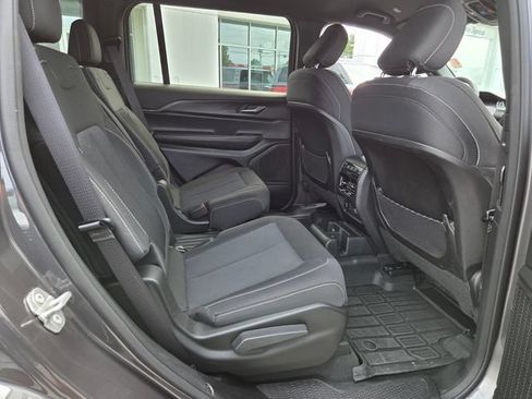Used 2024 Jeep Grand Cherokee L Laredo w/ Luxury Tech Group I RWD image 17