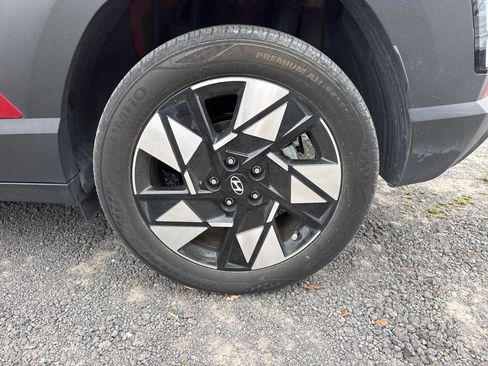 Used 2024 Hyundai Kona SEL FWD image 18
