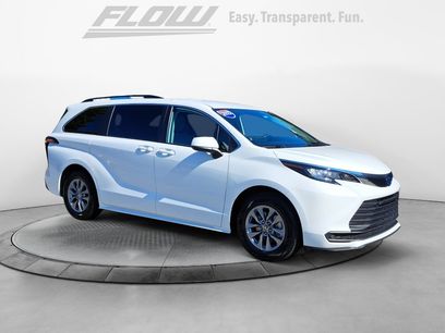 Used 2022 Toyota Sienna LE