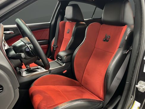 Used 2021 Dodge Charger Scat Pack w/ Plus Group RWD image 9