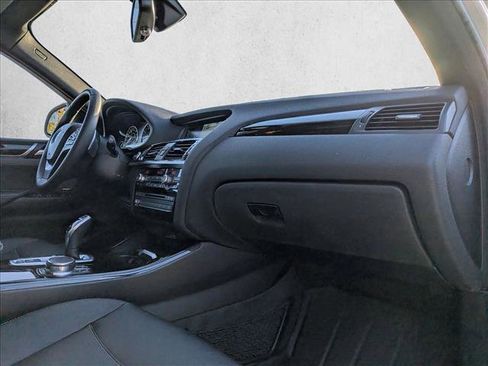 Used 2018 BMW X4 xDrive28i image 22