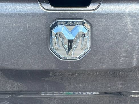 Used 2022 RAM 1500 Laramie AWD/4WD image 47