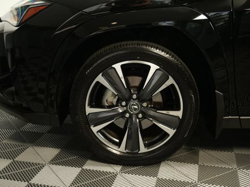 Used 2025 Lexus UX 300h AWD w/ Cold Area Package image 9