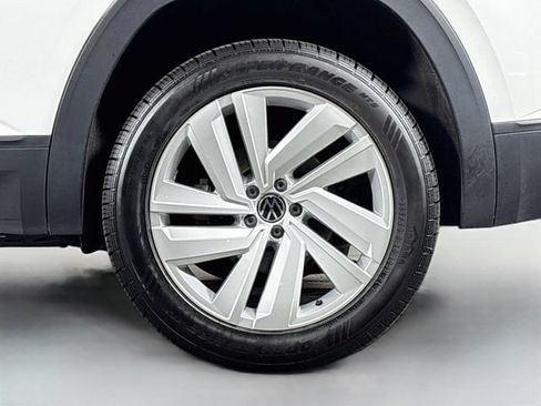 Used 2020 Volkswagen Atlas Cross Sport SE AWD/4WD image 30