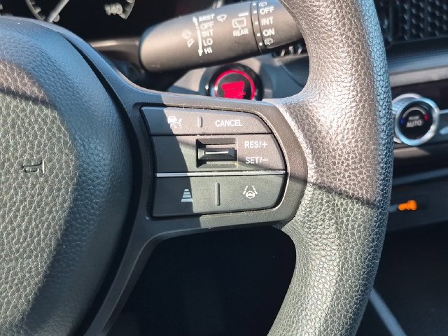 Used 2025 Honda CR-V LX image 15