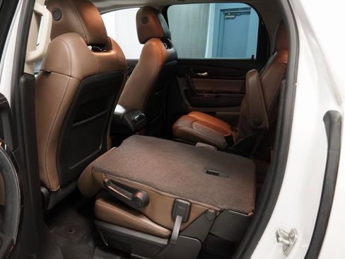 Used 2017 GMC Acadia Limited SLT image 22