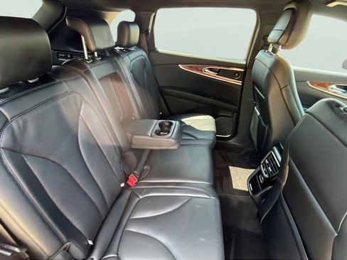 Used 2020 Lincoln Nautilus Reserve w/ Equipment Group 201A AWD/4WD image 18