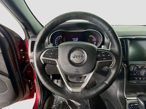 Used 2017 Jeep Grand Cherokee Altitude image 13