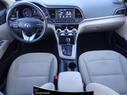Used 2019 Hyundai Elantra SEL image 14