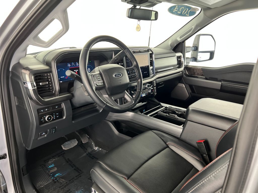 Used 2024 Ford F350 Lariat AWD/4WD image 19