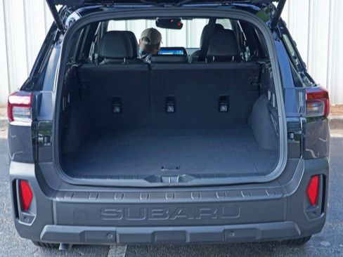 Used 2026 Subaru Outback Limited AWD/4WD image 10